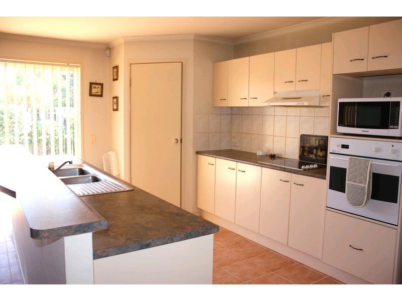 21 Greensborough Crescent, Parkwood QLD 4214