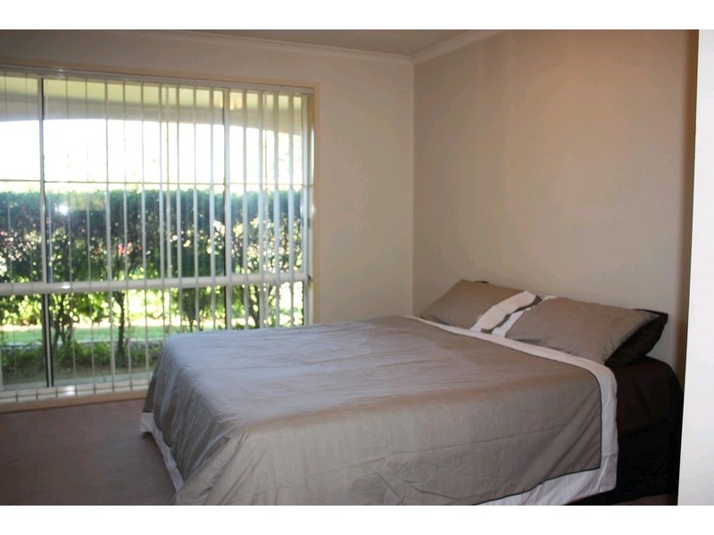 21 Greensborough Crescent, Parkwood QLD 4214