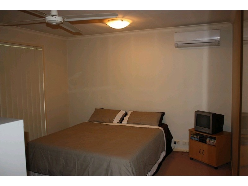 21 Greensborough Crescent, Parkwood QLD 4214