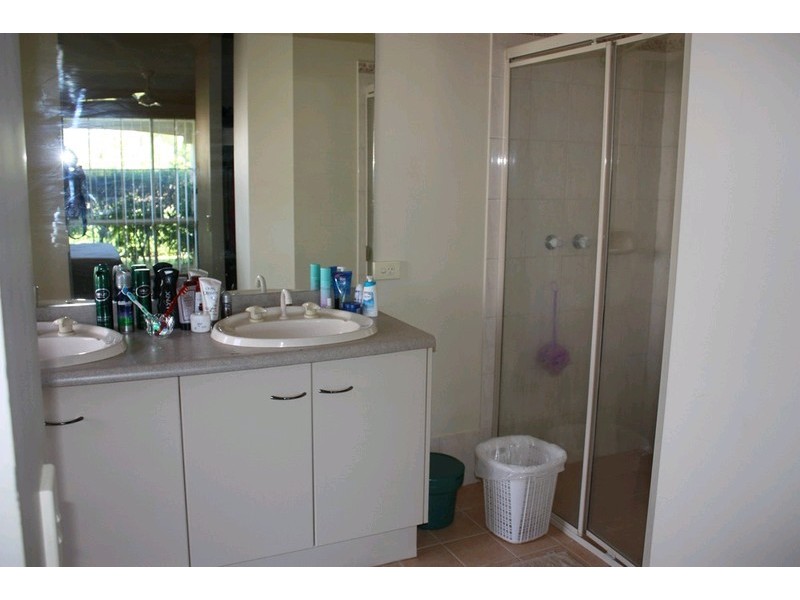 21 Greensborough Crescent, Parkwood QLD 4214