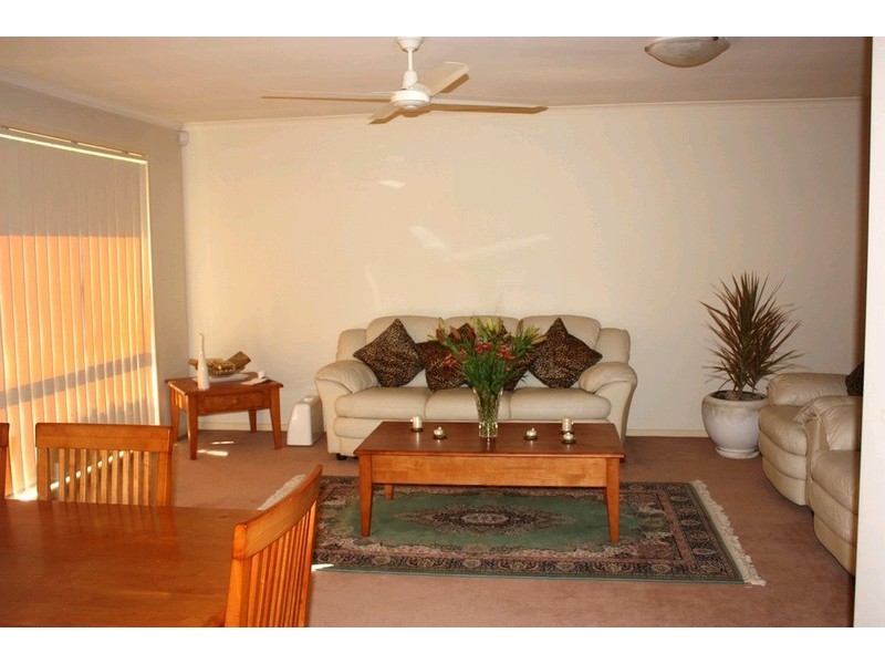 21 Greensborough Crescent, Parkwood QLD 4214