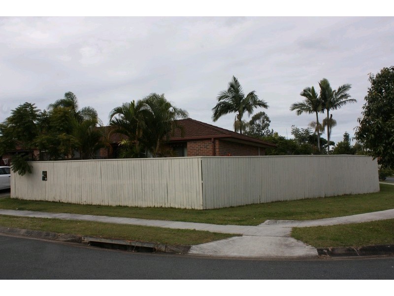 1/8 Tannock Street, Ashmore QLD 4214