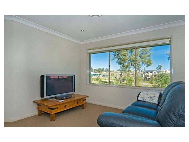 15 Strathburn Crescent, Ormeau QLD 4208