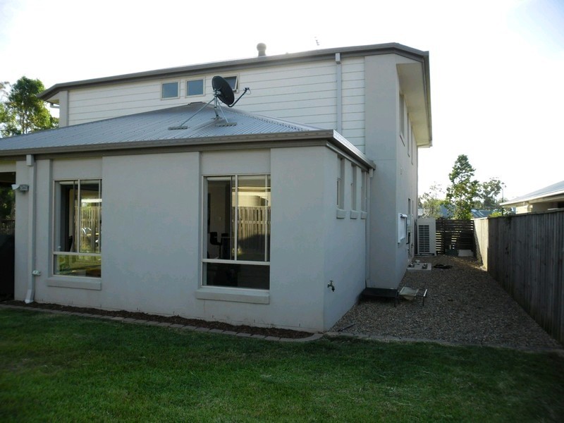 15 Strathburn Crescent, Ormeau QLD 4208