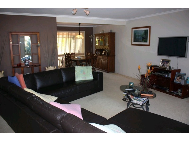 10 Kel Nagel Circuit, Parkwood QLD 4214