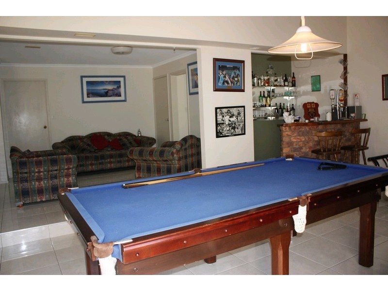 10 Kel Nagel Circuit, Parkwood QLD 4214