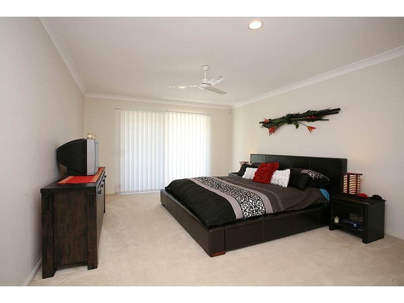 7/24 Jessica Drive, Upper Coomera QLD 4209