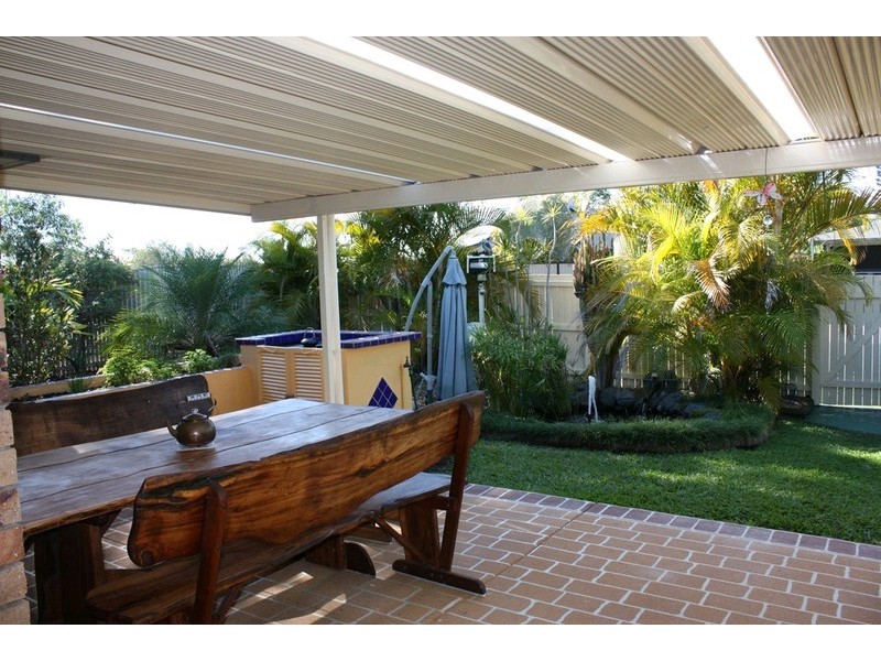 92 Parkes Drive, Helensvale QLD 4212