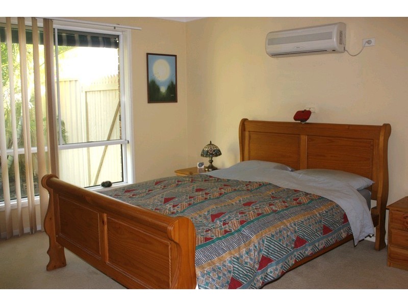 92 Parkes Drive, Helensvale QLD 4212