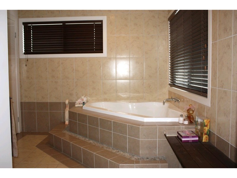 1 Atara Lane, Coomera QLD 4209