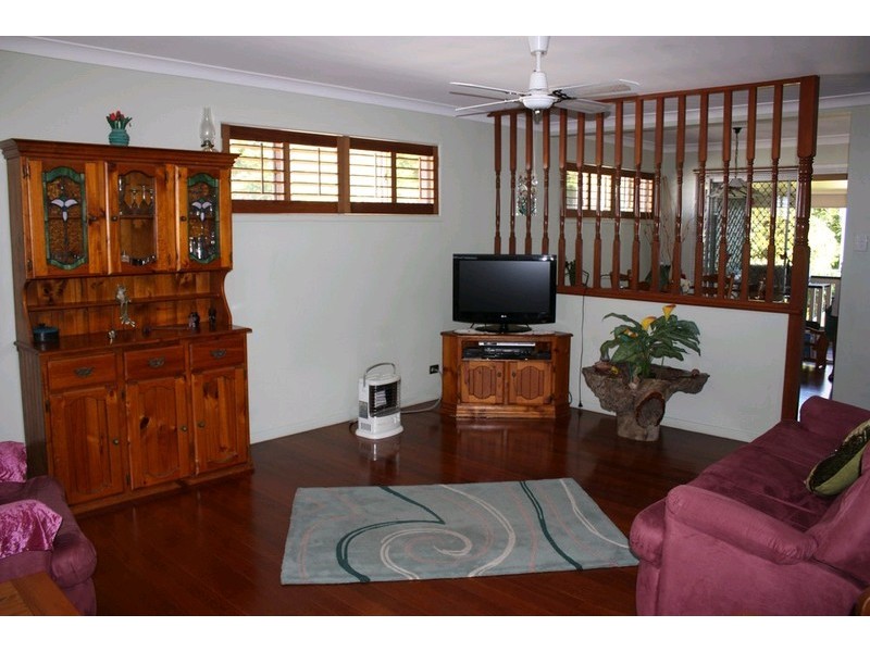 2 Kingsley Avenue, Labrador QLD 4215