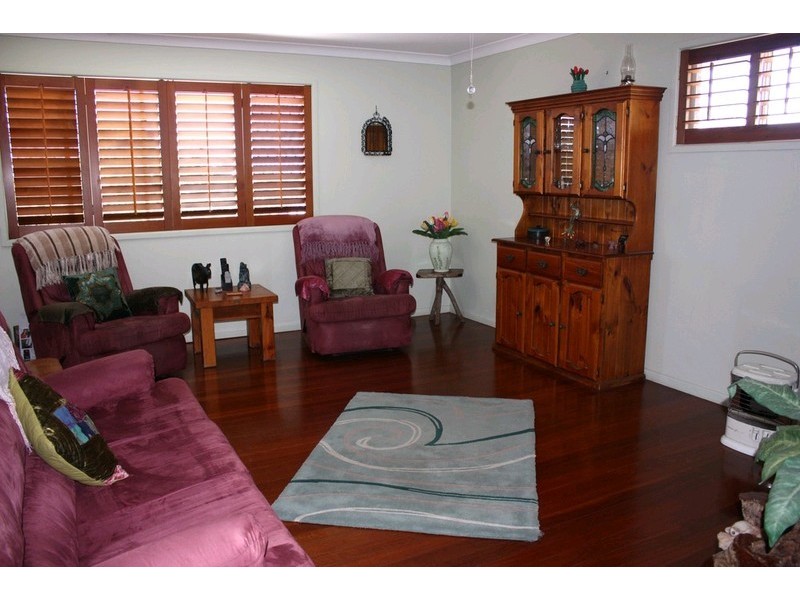 2 Kingsley Avenue, Labrador QLD 4215