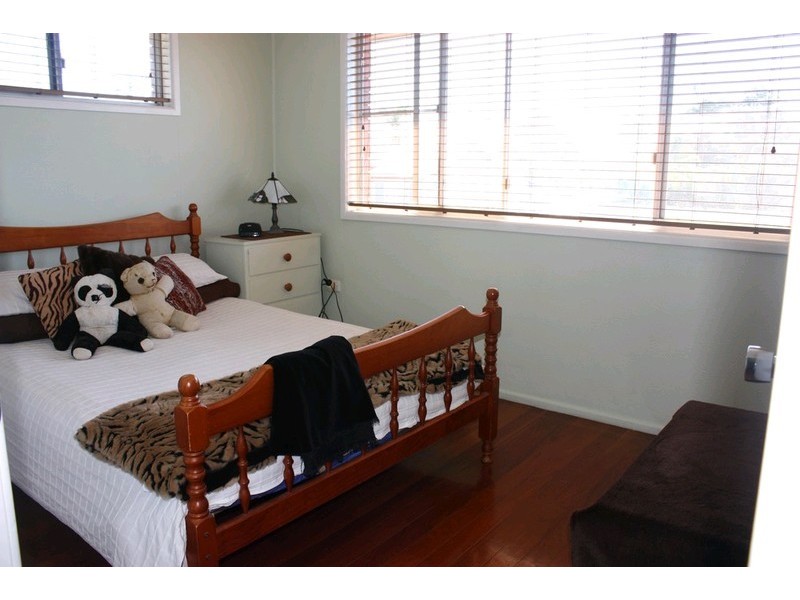 2 Kingsley Avenue, Labrador QLD 4215