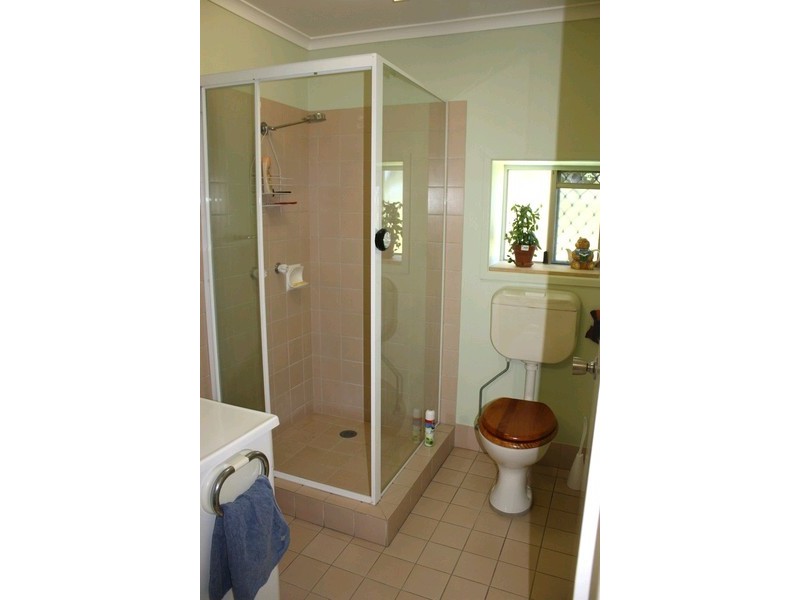 2 Kingsley Avenue, Labrador QLD 4215