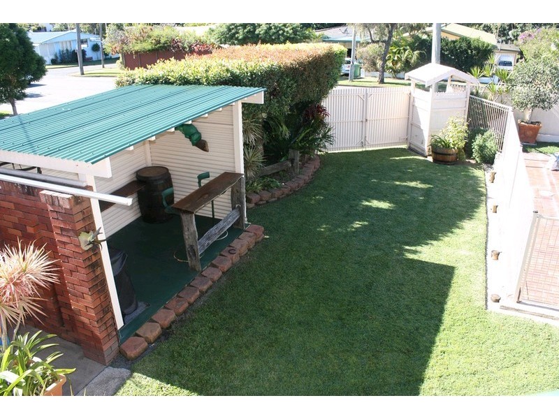 2 Kingsley Avenue, Labrador QLD 4215