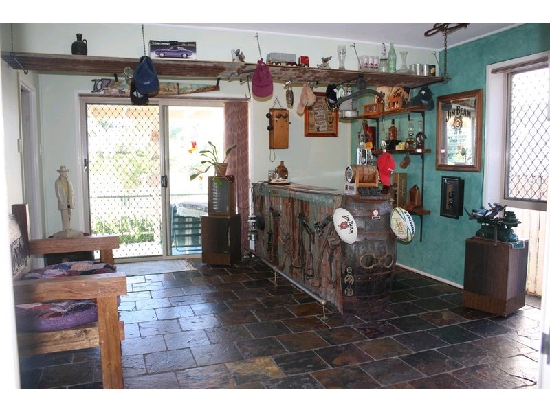 2 Kingsley Avenue, Labrador QLD 4215