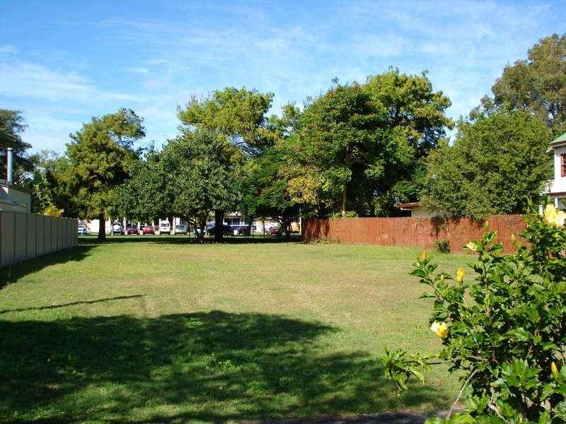 28 Twelfth Avenue, Palm Beach QLD 4221