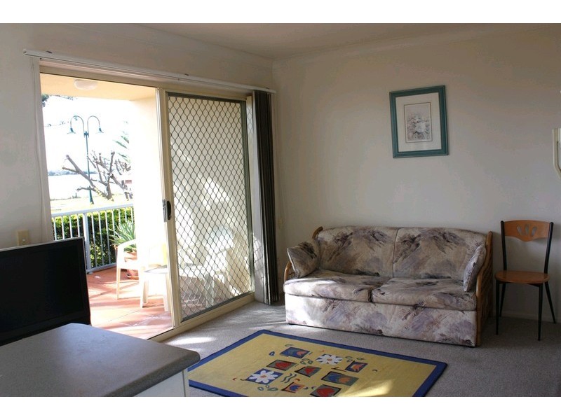 1/416 Marine Parade, Biggera Waters QLD 4216