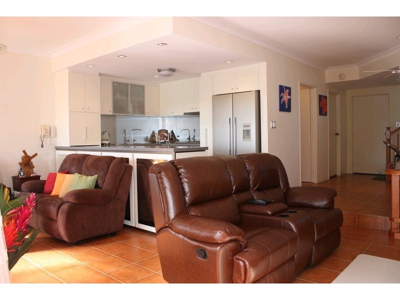 40/81 Boykambil Esplanade, Hope Island QLD 4212