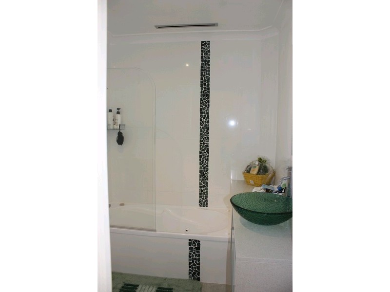 40/81 Boykambil Esplanade, Hope Island QLD 4212