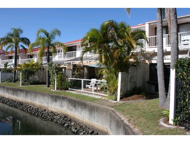 40/81 Boykambil Esplanade, Hope Island QLD 4212