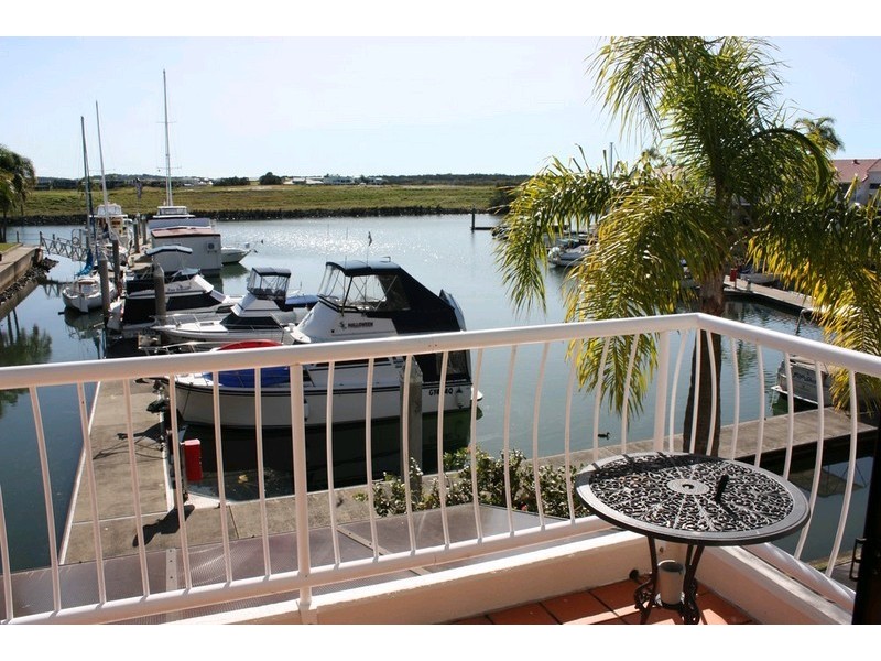 40/81 Boykambil Esplanade, Hope Island QLD 4212