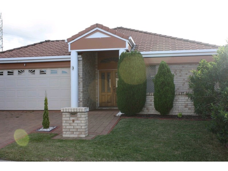 1 Highgate Lane, Robina QLD 4226