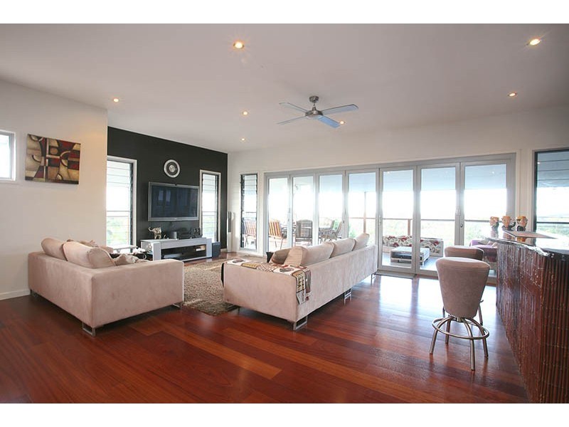 14 Vennor Drive, Ormeau QLD 4208