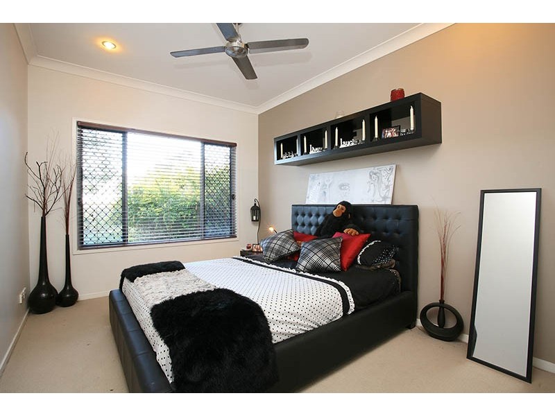 14 Vennor Drive, Ormeau QLD 4208