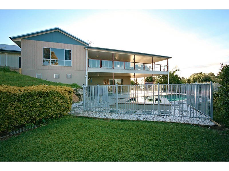 14 Vennor Drive, Ormeau QLD 4208