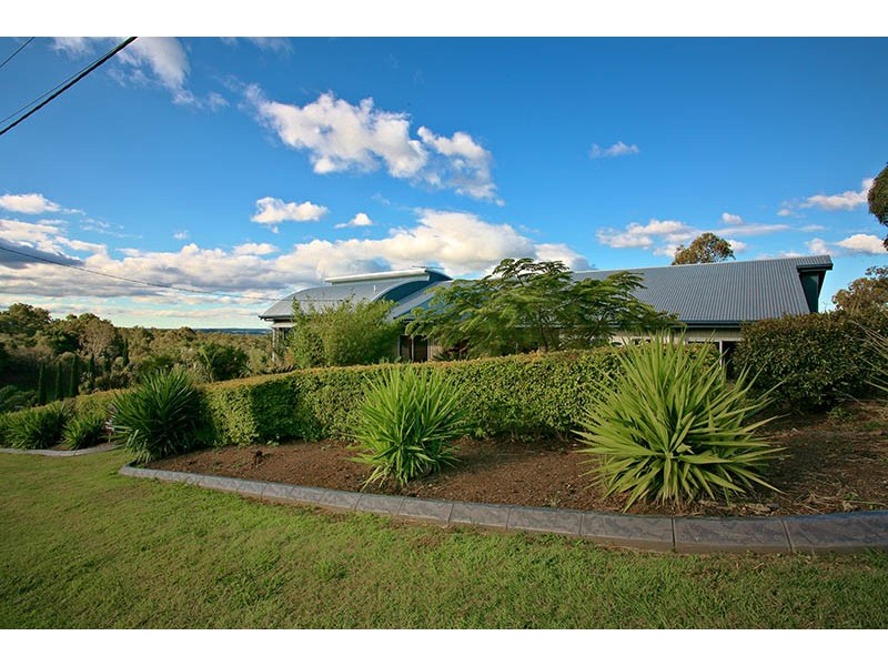14 Vennor Drive, Ormeau QLD 4208