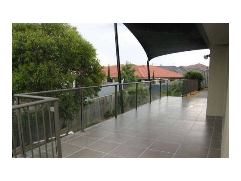 10 Brookland Court, Molendinar QLD 4214