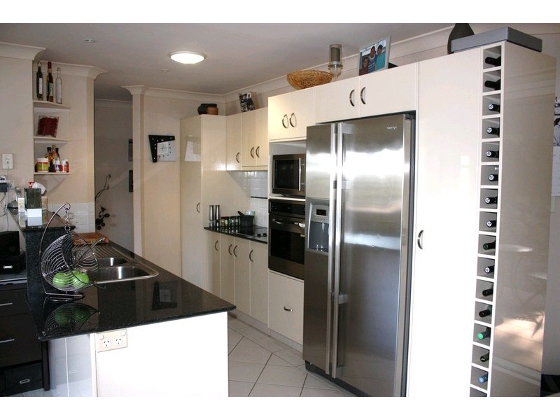 7 Sarah Place, Ashmore QLD 4214