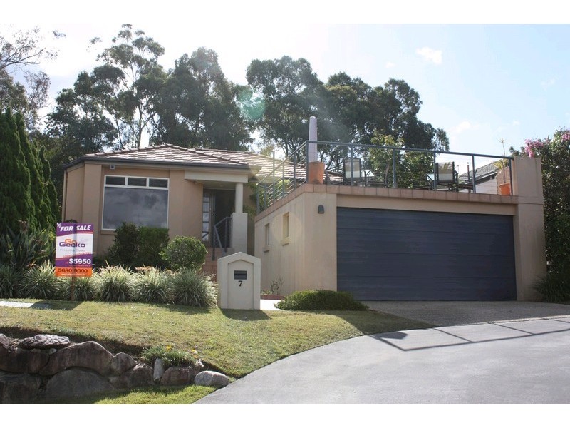 7 Sarah Place, Ashmore QLD 4214