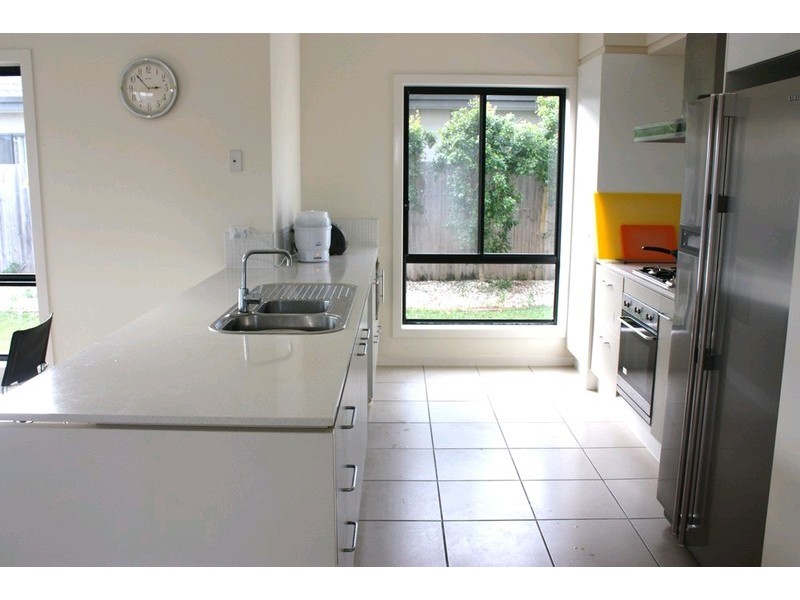 4 Corymbia way, Molendinar QLD 4214