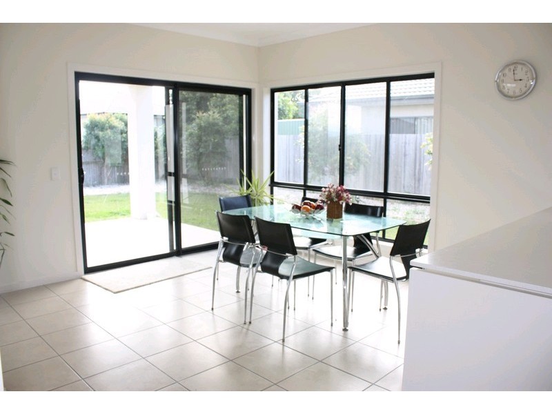 4 Corymbia way, Molendinar QLD 4214