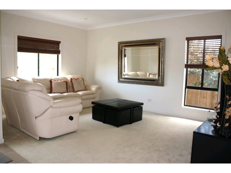 4 Corymbia way, Molendinar QLD 4214