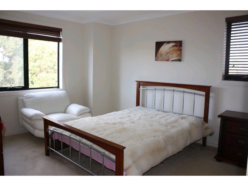 4 Corymbia way, Molendinar QLD 4214