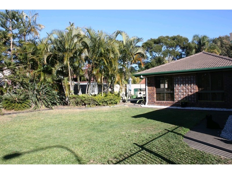 4 Minden Crescent, Helensvale QLD 4212