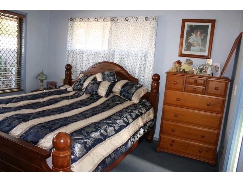 4 Minden Crescent, Helensvale QLD 4212