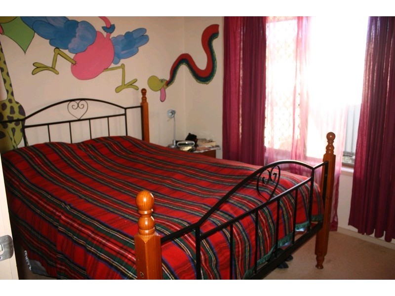 4 Minden Crescent, Helensvale QLD 4212