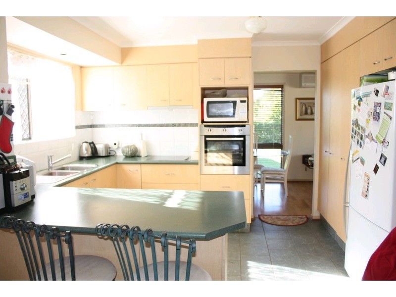 4 Minden Crescent, Helensvale QLD 4212