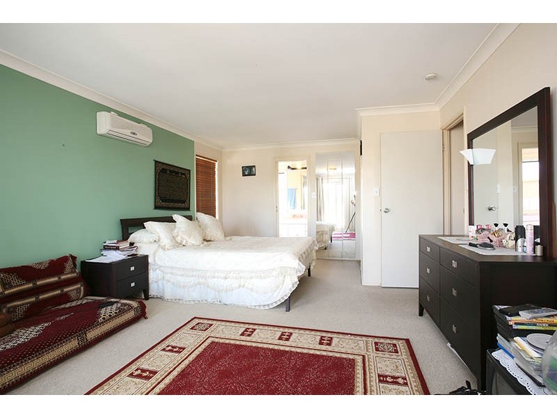 2 Carnoustie Court, Arundel QLD 4214