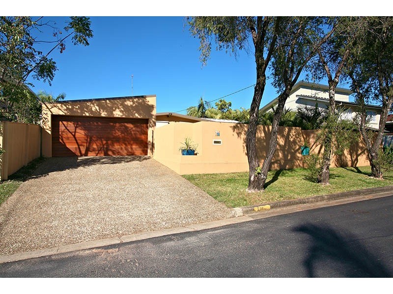 10 Clare Street, Southport QLD 4215