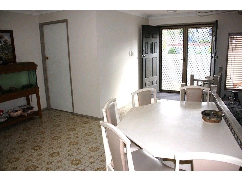 9 Patura Drive, Ashmore QLD 4214