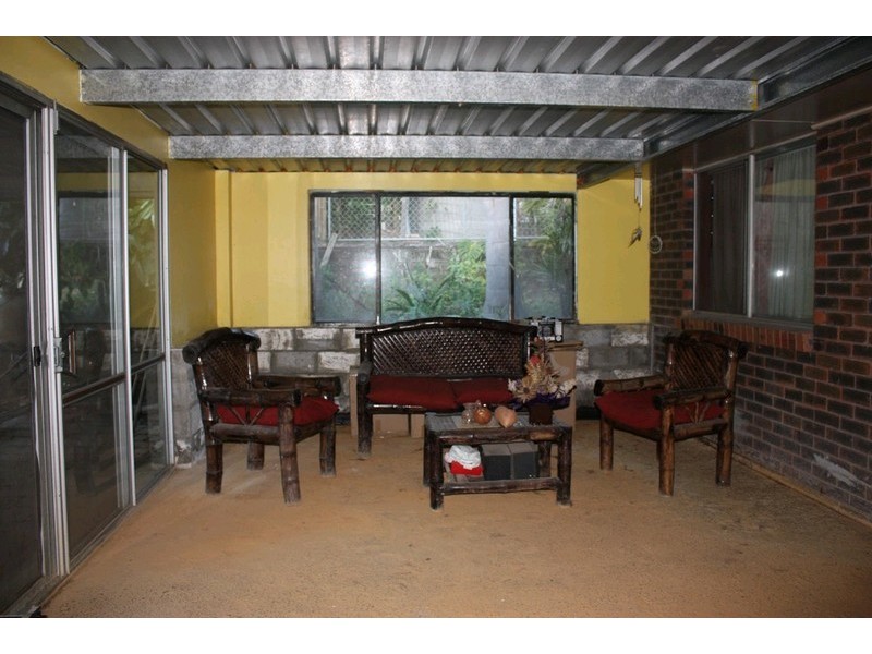 9 Patura Drive, Ashmore QLD 4214