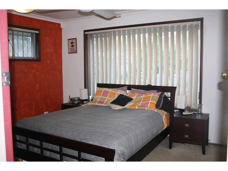 9 Patura Drive, Ashmore QLD 4214