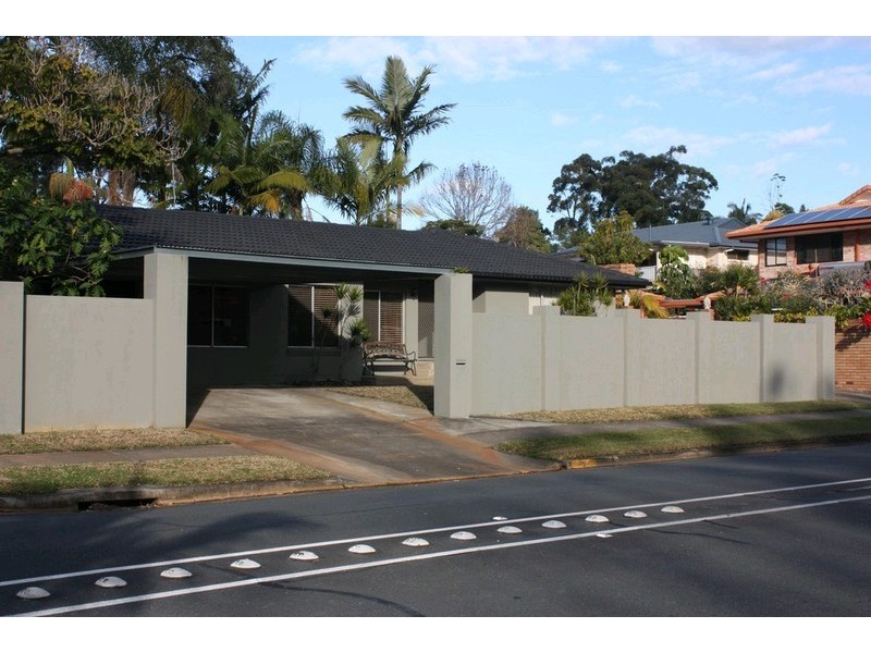 9 Patura Drive, Ashmore QLD 4214