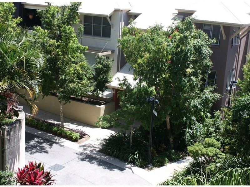 4012/3027 The Boulevarde, Carrara QLD 4211