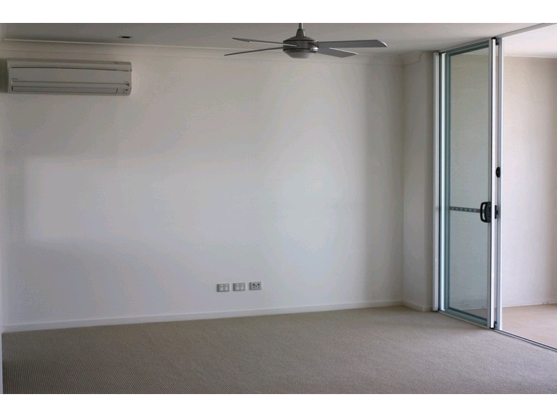 4012/3027 The Boulevarde, Carrara QLD 4211